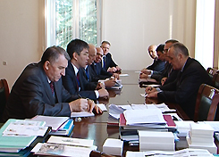 Абхазская сторона готова рассмотреть взаимовыгодные предложения по функционированию  железной дороги Абхазии