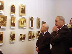 В Центральном выставочном зале Союза художников Абхазии проходит выставка старинных фотографий под названием «Апсуаа»