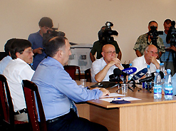  Российские и абхазские эксперты считают, что Абхазия готова к внеочередным выборам президента страны. 