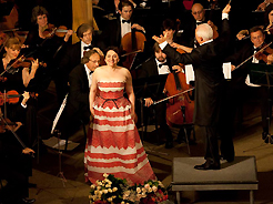 Концертом в Пицундском храме открылся XII музыкальный фестиваль «Хибла Герзмава приглашает...» 