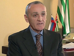 И.о. президента  Абхазии  Александр Анкваб примет участие  в Х  Международном инвестиционном форуме "Сочи - 2011"