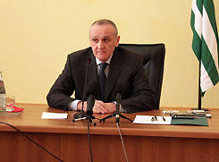 Никаких рисков от вступления России в ВТО для Абхазии нет, - Президент 