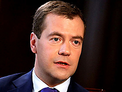 Президент России Дмитрий Медведев поздравил президента Абхазии Александра Анкваба с днем рождения