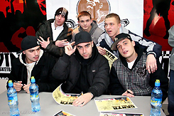 Концерт российской рэп-группы «Центр» вызвал возмущение общественности, поскольку в текстах группы  содержалась нецензурная брань. 