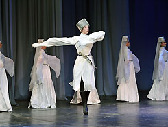 В Волгодонске состоялся концерт государственного ансамбля народного танца Республики Абхазия «Кавказ».