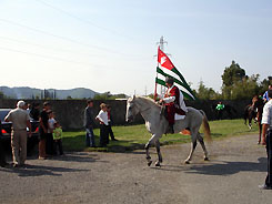 на Бзыбском ипподроме прошел Открытый Чемпионат Республики Абхазия по конному спорту, посвященный Дню Победы