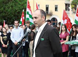 В Городе-Герое Ткуарчал проходят праздничные  мероприятия, посвященные Дню Победы и Независимости Республики Абхазия. 