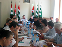Политсовет «Единой Абхазии» обращается к общественности Абхазии принять радикальные, незамедлительные шаги по борьбе с наркоманией. 