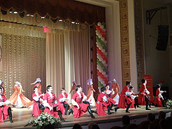 Детский  ансамбль  «Яйрума» дал отчетный концерт 