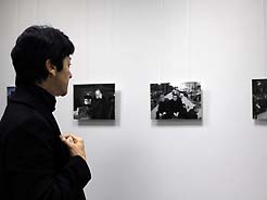 В частной галерее «Агава» открылась выставка фотографий, посвященная памяти первого президента Абхазии Владислава Ардзинба