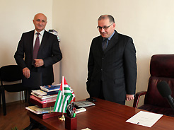 Писатель Даур Начкебиа – новый министр образования Абхазии