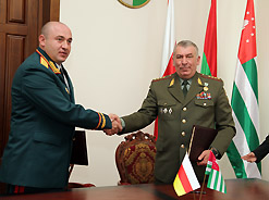 Мираб Кишмария придает важное значение соглашениям о сотрудничестве между главами военных ведомств Абхазии,  Приднестровья и  Южной Осетии  