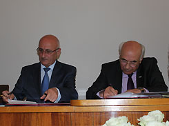 Кабинет министров и ФНПРА подписали соглашение о сотрудничестве 