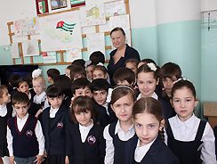 Первый «в» класс Сухумской  школы №10 отныне будет носить имя героев Абхазии Астамура Сангулия и Алиаса Ашуба 