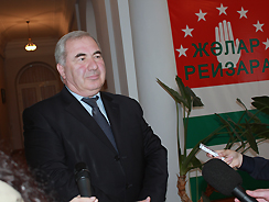 Нугзар Ашуба поздравил Валентину Матвиенко с избранием председателем Совета Федерации Федерального Собрания РФ 