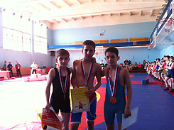 Георгий Шония и Инал Авидзба  заняли призовые места в  межрегиональном  турнире по греко-римской борьбе  в  Рыбинске