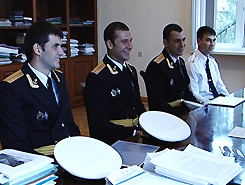 Президент Александр Анкваб встретился с выпускниками военных вузов Санкт-Петербурга