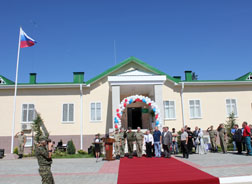 В с. Таглан Гальского района введен в эксплуатацию десятый военный городок Погрануправления ФСБ России в Абхазии. 