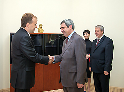 Президент Приднестровской Молдавской Республики принял делегацию Абхазии